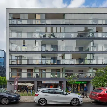 Metro Wola With Parking & Ac Next To Rising Museum By Renters Warsaw