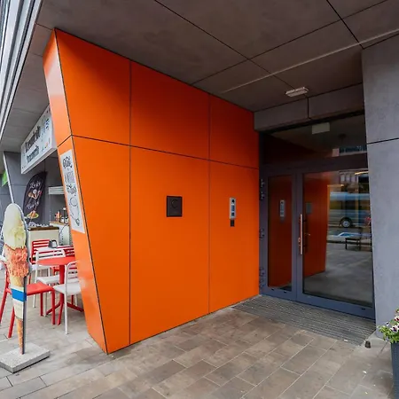 Metro Wola With Parking & Ac Next To Rising Museum By Renters Warsaw