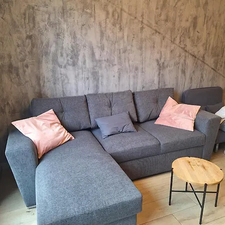 Metro Wola With Parking & Ac Next To Rising Museum By Renters Appartement *
